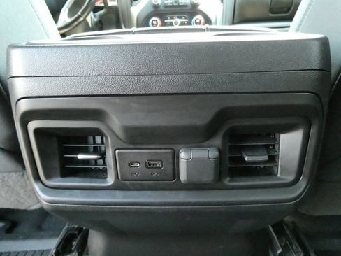 Certified 2022 Chevrolet Silverado 1500 LT Trail Boss w/ Convenience Package II AWD/4WD image 18