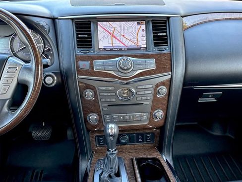 Used 2017 INFINITI QX80 2WD w/ Driver Assistance Package image 13