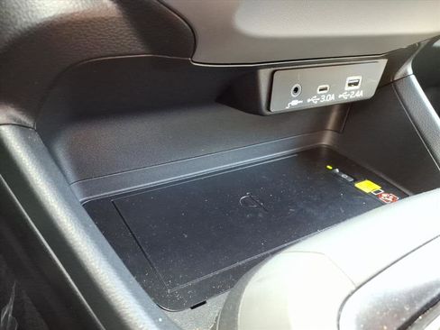 Used 2017 Cadillac XTS Luxury image 10