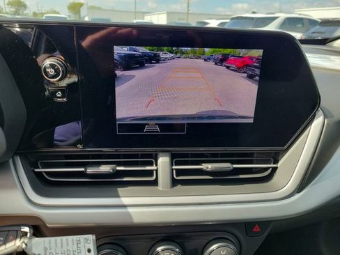 New 2026 Chevrolet Trax LS w/ LS Convenience Package FWD image 29