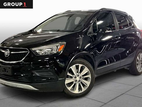 Used 2018 Buick Encore Preferred image 1