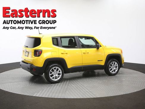Used 2023 Jeep Renegade Latitude image 42