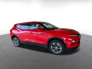 Used 2025 Chevrolet Blazer LT FWD video 2