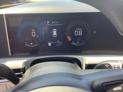 Certified 2025 Hyundai Tucson SE FWD image 34