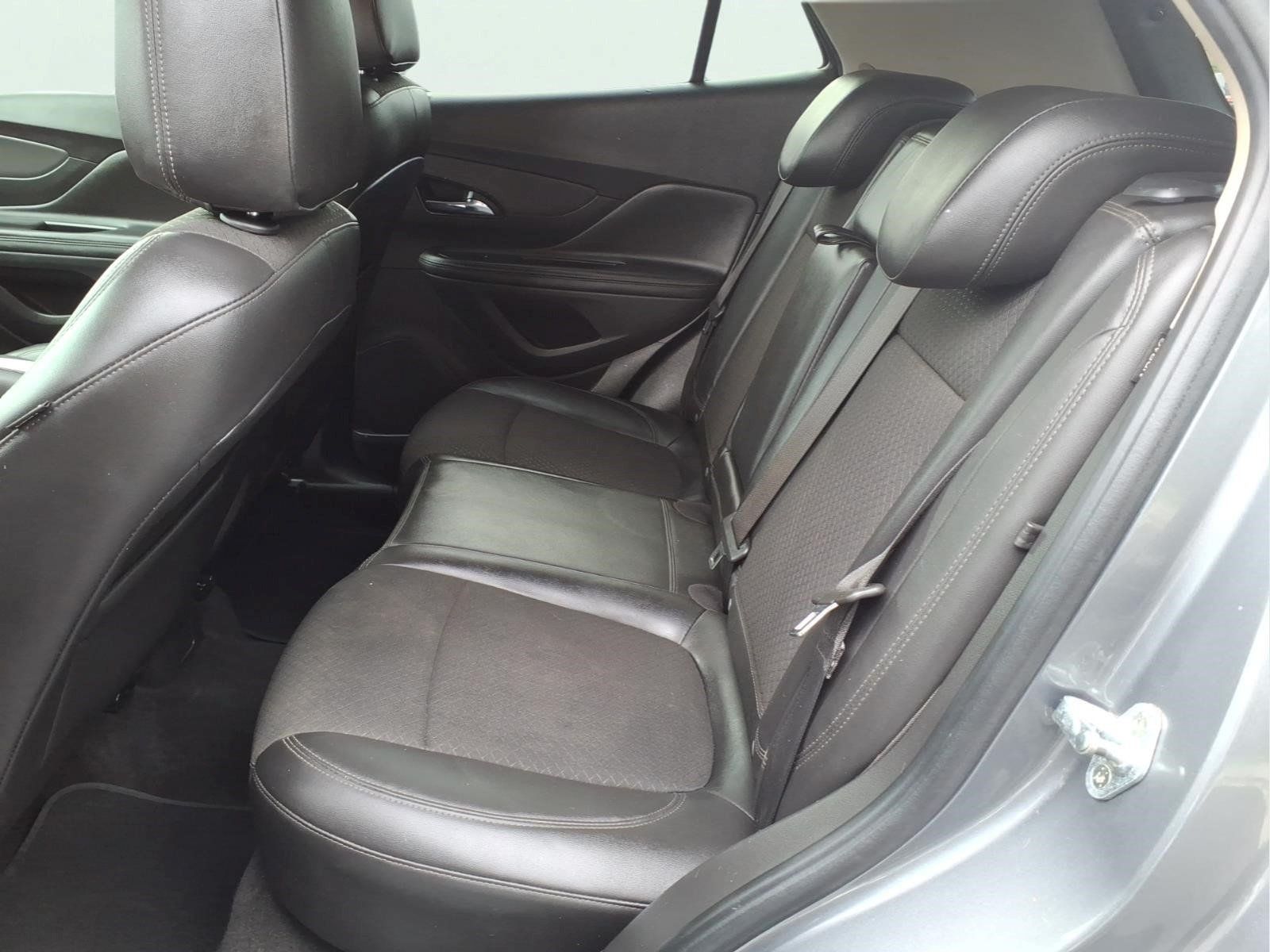 Used 2020 Buick Encore Preferred AWD/4WD image 10