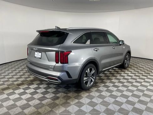 Used 2023 Kia Sorento SX Prestige w/ Panoramic Sunroof Package AWD/4WD image 16