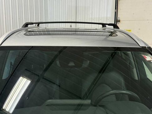 Used 2023 Toyota Highlander XLE AWD/4WD image 15