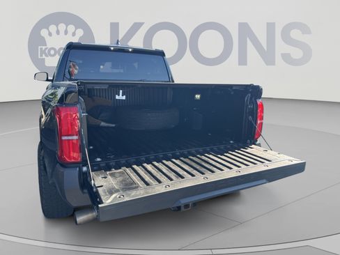 Used 2025 Toyota Tacoma SR AWD/4WD image 22