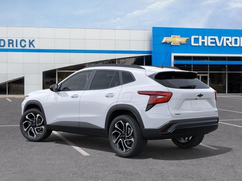 New 2026 Chevrolet Trax RS FWD image 5