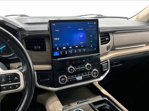 Used 2022 Ford Expedition Limited AWD/4WD image 5