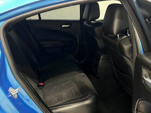Used 2019 Dodge Charger R/T w/ Daytona Edition Group RWD image 31