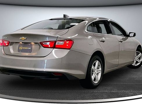 Used 2022 Chevrolet Malibu LS w/ LPO, Convenience Package 2 FWD image 6