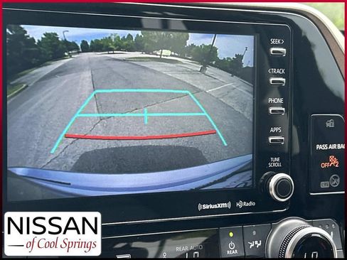 Used 2021 Toyota Highlander XLE FWD image 40