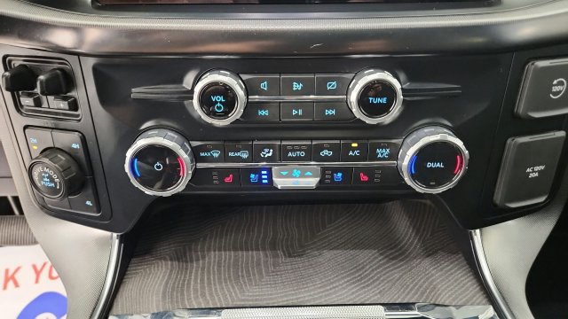Certified 2023 Ford F150 Platinum w/ Equipment Group 701A High AWD/4WD image 18