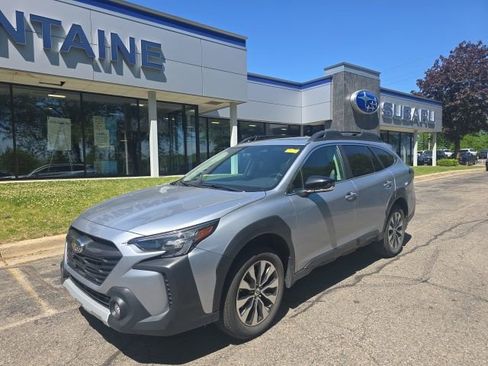 Certified 2025 Subaru Outback Limited w/ Popular Package #2 AWD/4WD image 1