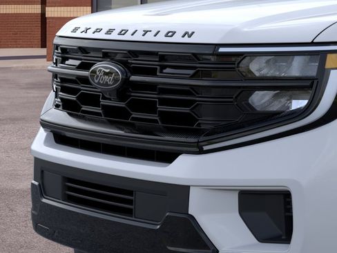New 2026 Ford Expedition Platinum w/ Stealth Performance Package AWD/4WD image 17
