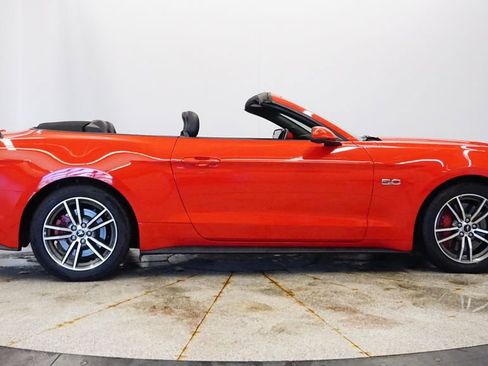 Used 2016 Ford Mustang GT Premium image 8