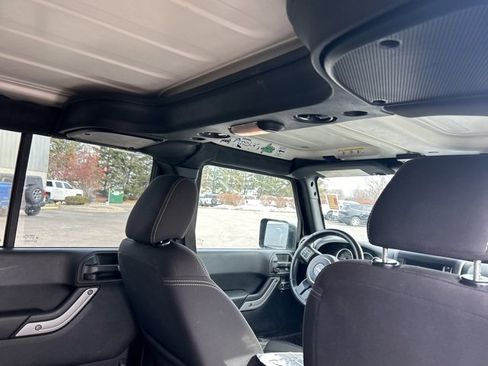 Used 2017 Jeep Wrangler Unlimited Sahara w/ Dual Top Group image 10