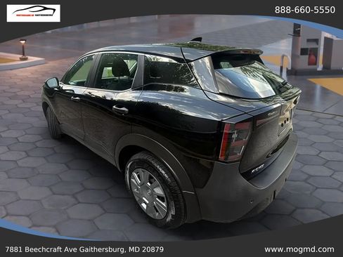 Used 2025 Nissan Kicks S AWD/4WD image 8