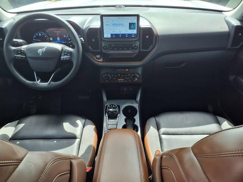 Used 2024 Ford Bronco Sport Outer Banks w/ Tech Package AWD/4WD image 9