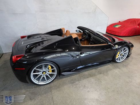 Used 2013 Ferrari 458 Spider RWD image 13