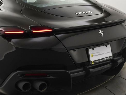Used 2022 Ferrari Roma Nero Daytona Metallic image 20