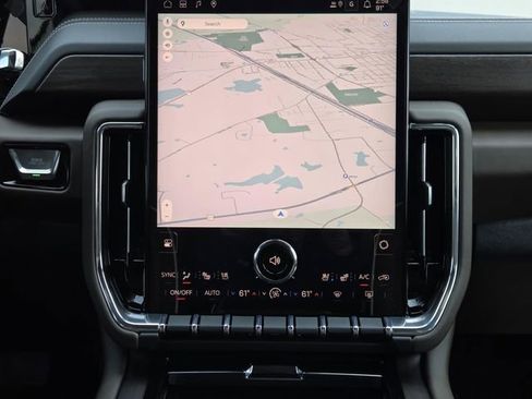 New 2026 GMC Yukon Denali Ultimate AWD/4WD image 15