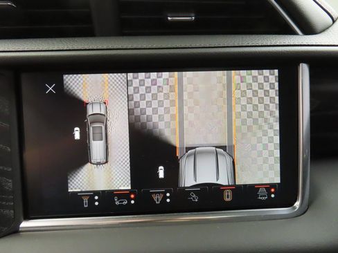 Used 2024 GMC Yukon Denali w/ Denali Reserve Package image 16