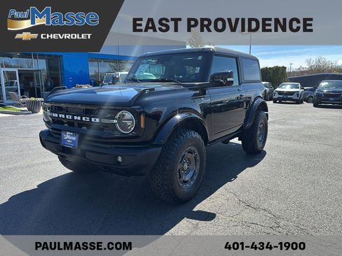Used 2023 Ford Bronco Outer Banks AWD/4WD image 1
