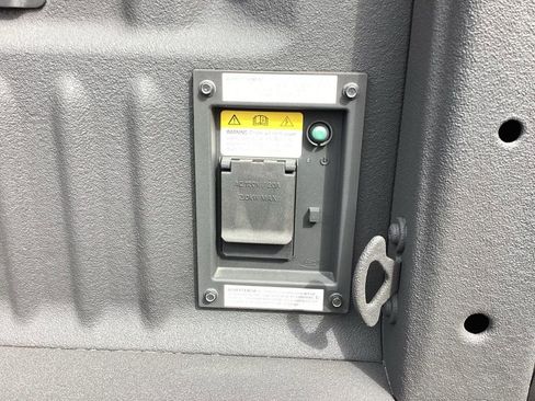 Used 2023 Ford F250 Lariat w/ Lariat Ultimate Package image 13