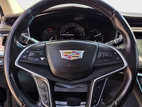Used 2018 Cadillac XT5 Premium Luxury FWD image 8