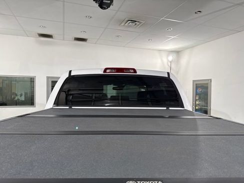 Used 2019 Toyota Tundra Platinum AWD/4WD image 9