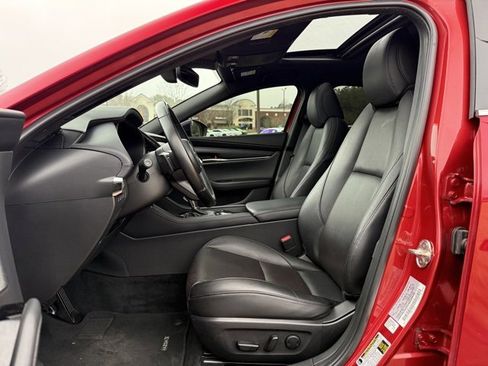 Used 2022 MAZDA MAZDA3 s image 12