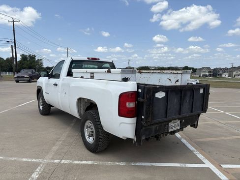 Used 2007 Chevrolet Silverado 2500 W/T RWD image 3