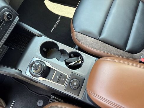 Certified 2025 Ford Bronco Sport Outer Banks w/ Outer Banks Tech Package+ AWD/4WD image 36