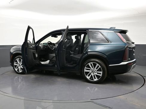 Used 2026 Cadillac Vistiq Luxury AWD/4WD image 37