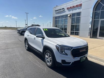 Used 2024 GMC Terrain SLE