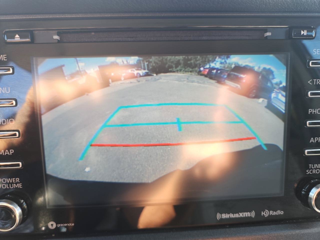 Used 2020 Toyota Sienna LE FWD image 32