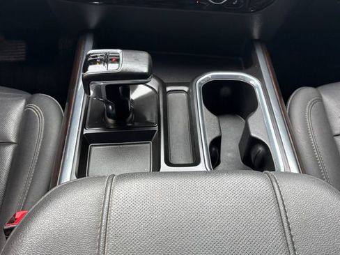 Used 2024 GMC Sierra 1500 SLT AWD/4WD image 6