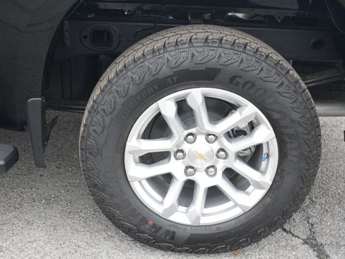 New 2026 Chevrolet Silverado 1500 LT w/ Z71 Off-Road Package AWD/4WD image 11