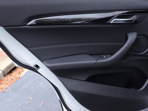 Used 2018 BMW X2 sDrive28i w/ Convenience Package image 11