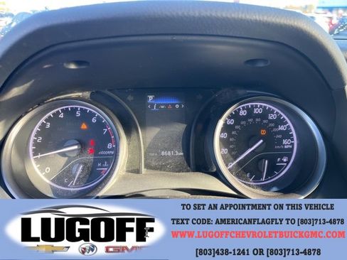 Used 2023 Toyota Camry SE image 19