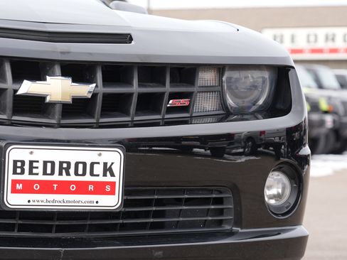 Used 2010 Chevrolet Camaro SS w/ RS Package image 9