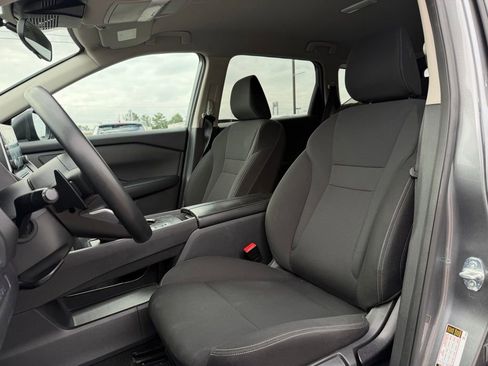 Used 2024 Nissan Rogue S FWD image 10