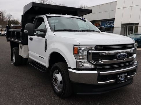 Used 2022 Ford F350 XL w/ Power Equipment Group image 2