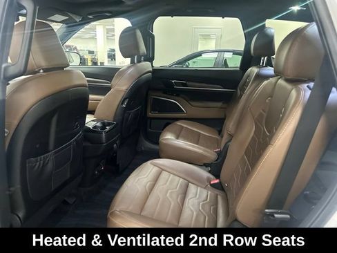 Used 2021 Kia Telluride SX w/ SX Prestige Package AWD/4WD image 18
