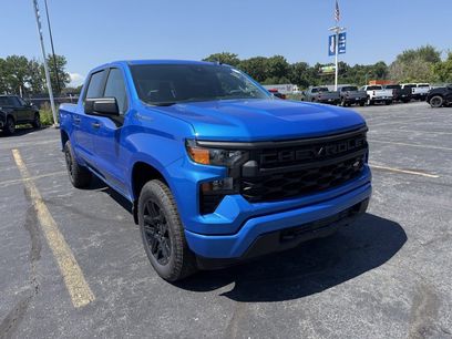 New 2026 Chevrolet Silverado 1500 Custom w/ Turbomax Blackout Package