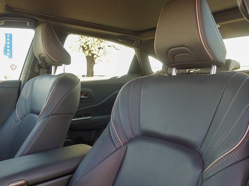 Used 2024 Toyota Crown image 12