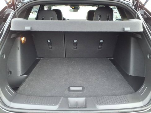 Used 2024 Chevrolet Trax RS w/ Sunroof Package image 29