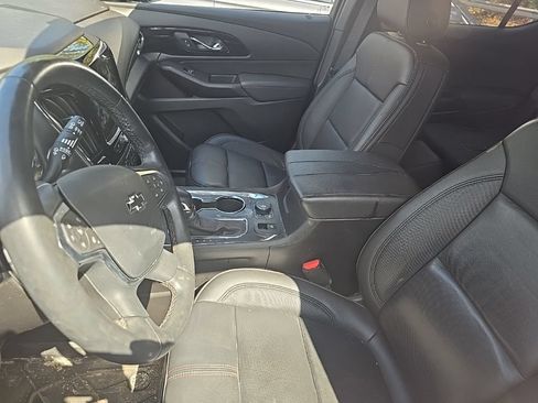Used 2023 Chevrolet Traverse RS w/ LPO, Floor Liner Package AWD/4WD image 10